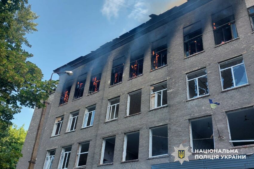 13 мирних жителів отримали поранення внаслідок масованих обстрілів Донеччини 18 червня