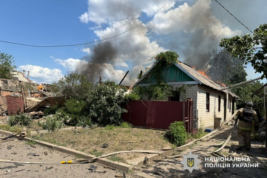 Ворог атакував 19 населених пунктів Донеччини: одинадцять людей отримали травми
