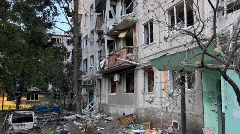 Окупанти вбили мирних людей на Донеччини: ворог обстріляв населені пункти