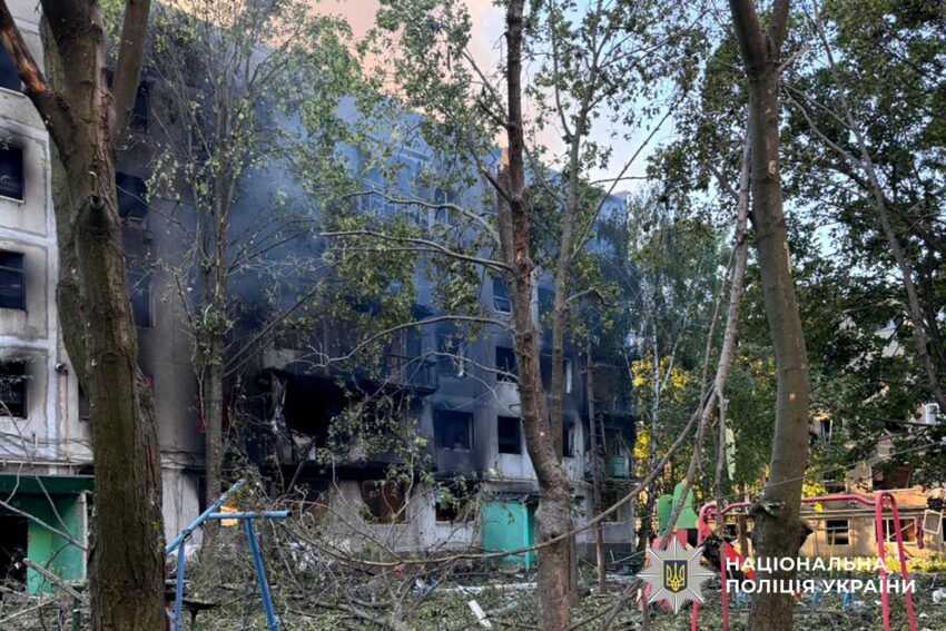 Окупанти вбили мирних людей на Донеччини: ворог обстріляв населені пункти