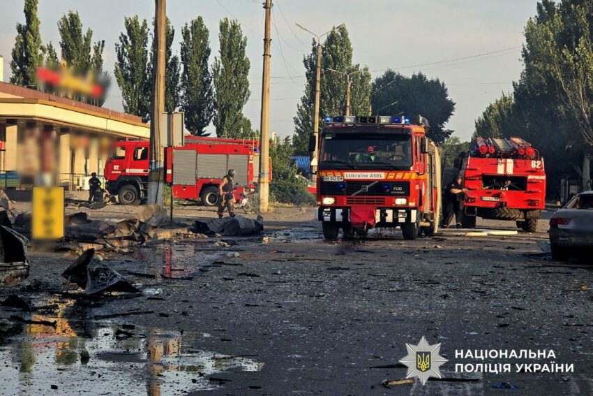 Окупанти обстріляли 13 населених пунктів Донеччини: є загиблі, поранені та руйнування (фото)