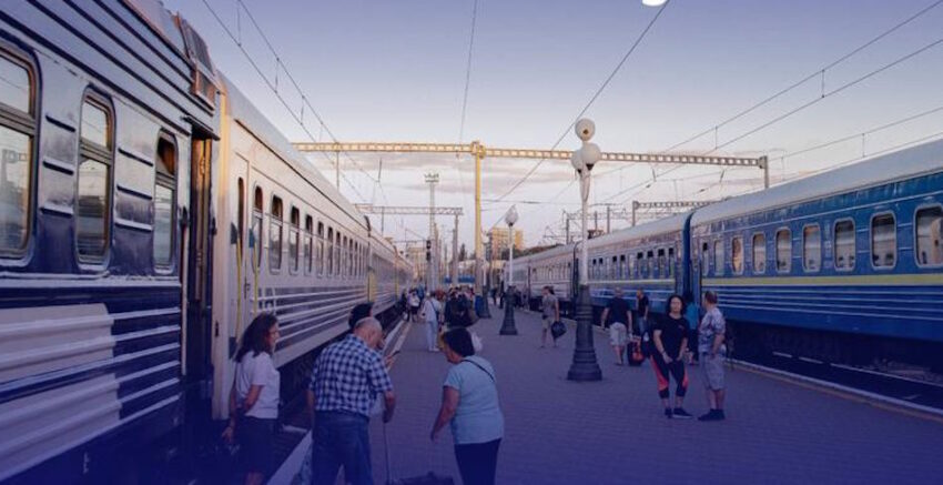 Квитки на поїзд зникають за секунди: що каже Укрзалізниця