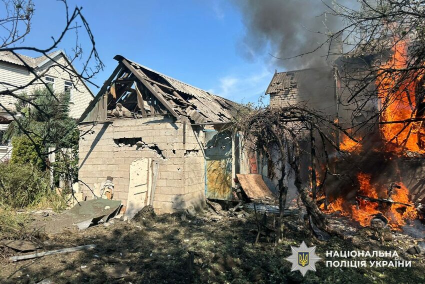 На Донеччині внаслідок обстрілів росіяни пошкодили газогін, соціальні заклади та будинки (фото)
