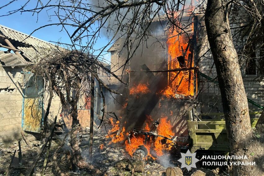 На Донеччині внаслідок обстрілів росіяни пошкодили газогін, соціальні заклади та будинки (фото)