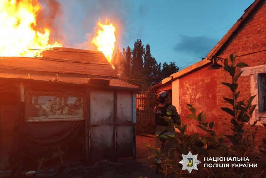 Пошкоджені будинки та автомобілі: на Донеччині росіяни обстріляли 12 населених пунктів (фото)