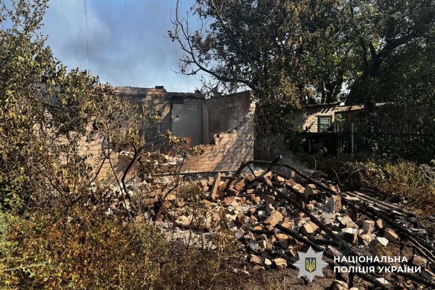 На Донеччині росіяни обстріляли 13 населених пунктів: пошкоджені будинки та АЗС (фото)