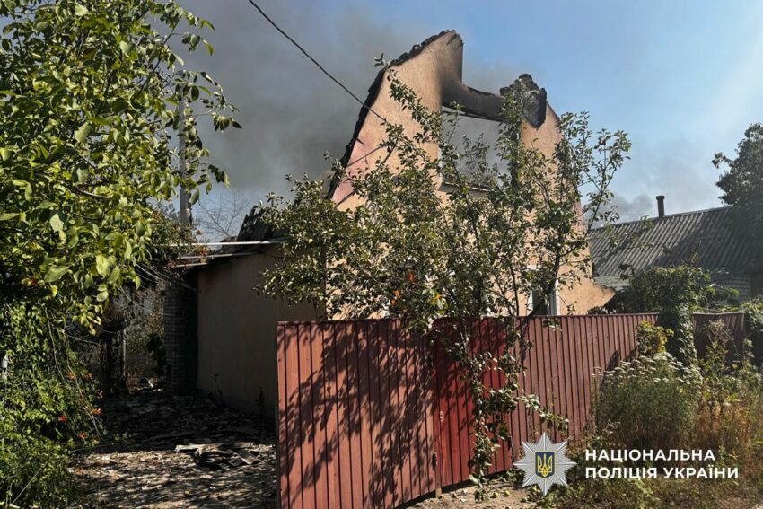 На Донеччині росіяни обстріляли 13 населених пунктів: пошкоджені будинки та АЗС (фото)