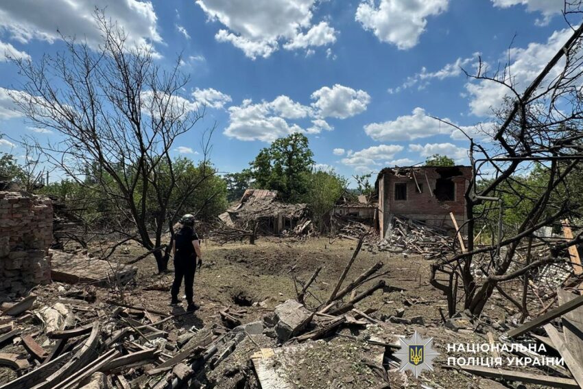 Обстріли Донеччини: загинули щонайменше 7 людей, 15 поранено – поліція фіксує наслідки російських атак