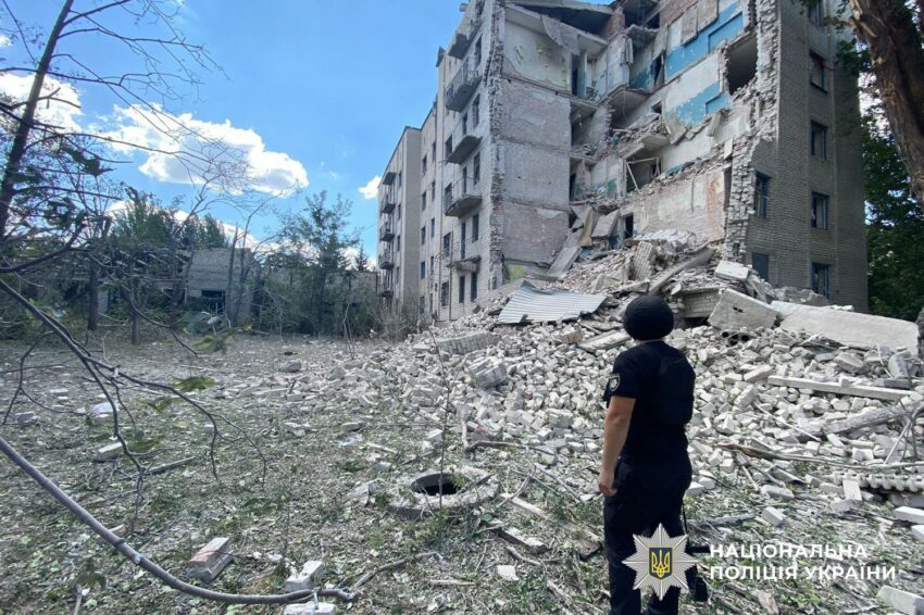 Двоє загиблих і 17 поранених: Донеччина під вогнем російської артилерії та дронів