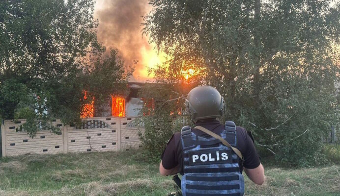 Масовані обстріли Донеччини: двоє поранених, понад 2 400 атак, десятки зруйнованих об’єктів