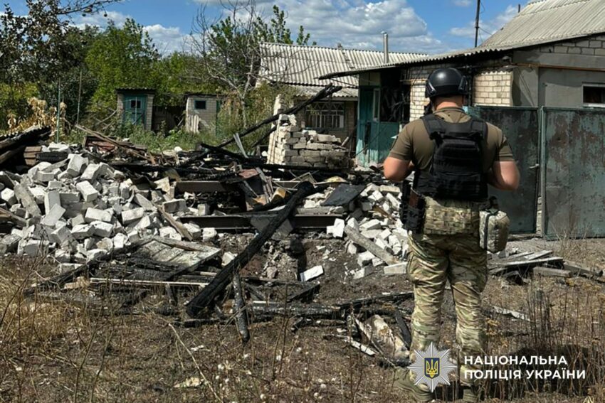 На Донеччині внаслідок ворожих атак двоє жителів загину та вісім поранені, є руйнування (фото)