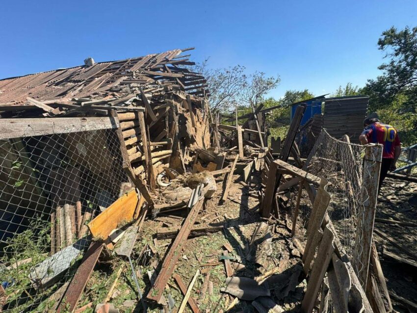 У Краматорську ворог поранив мирного жителя: медики борються за його життя
