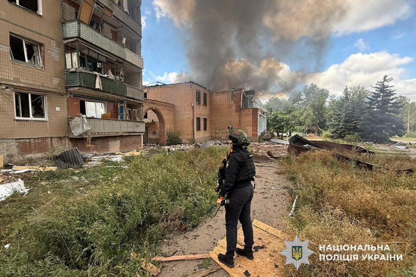 Окупанти обстріляли Донеччину: серед цивільних є загиблий та поранені (фото)