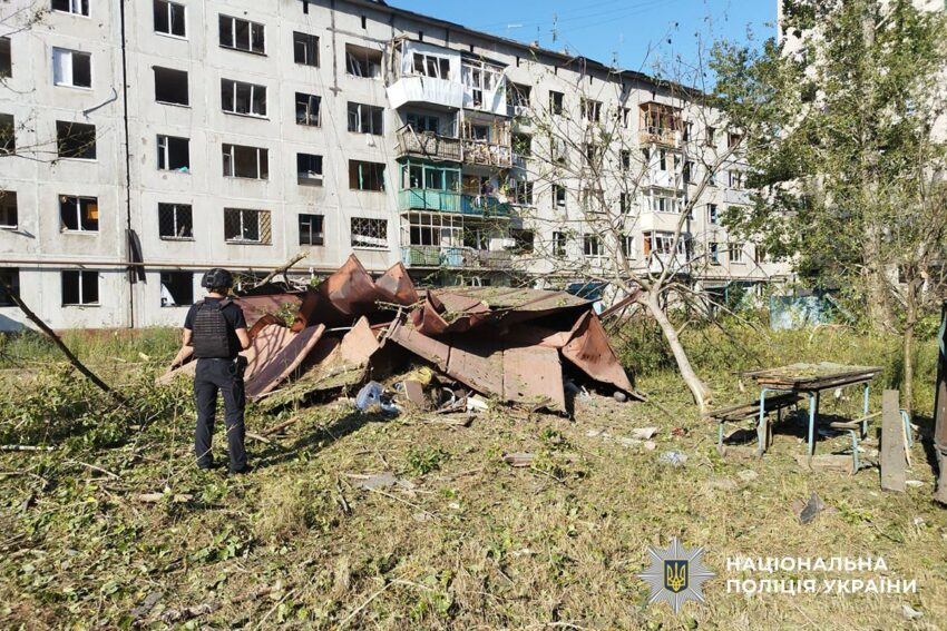 Пошкодили 21 житловий будинок: росіяни обстріляли Донеччину (фото)