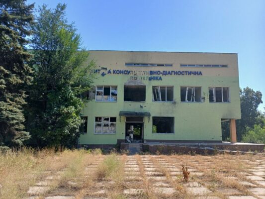 Маріупольська дитяча лікарня та пологовий залишаються в руїнах після авіаудару рф