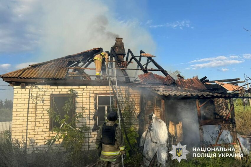 На Донеччині ворог атакував вісім населених пунктів: пошкоджені будинки та автівки (фото)