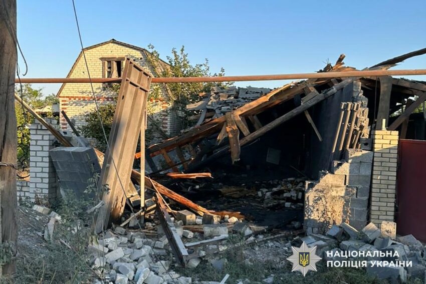 Російські атаки на Донеччину: двоє загиблих, шестеро поранених, понад 80 цивільних об’єктів пошкоджено