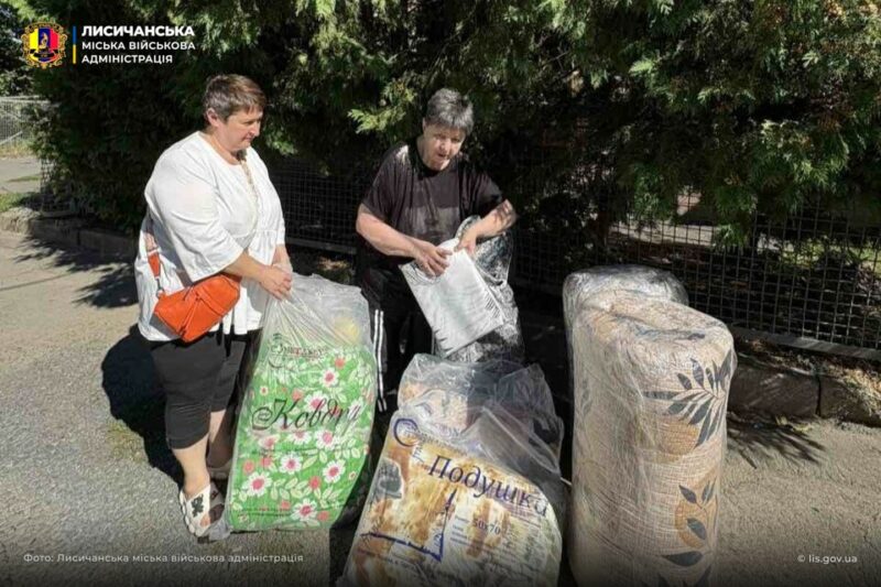 Турбота поштою: понад 5000 гуманітарних наборів відправили ВПО з Лисичанська