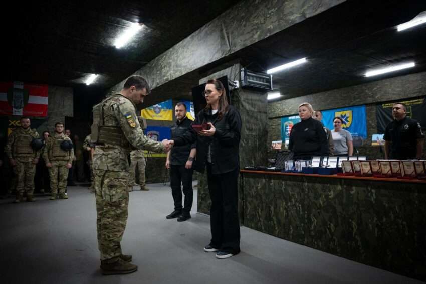 Свириденко вручила нагороди військовослужбовцям на Донеччині (фото)