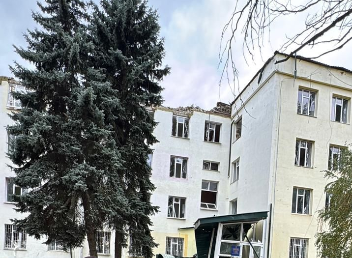 Ворог атакував Костянтинівку бомбами: є поранені серед цивільних (фото)