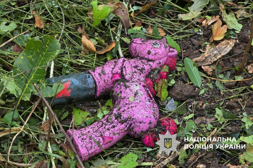 Поранена пенсіонерка та заблокована жінка з дитиною: ворог атакував Краматорськ (фото, відео)