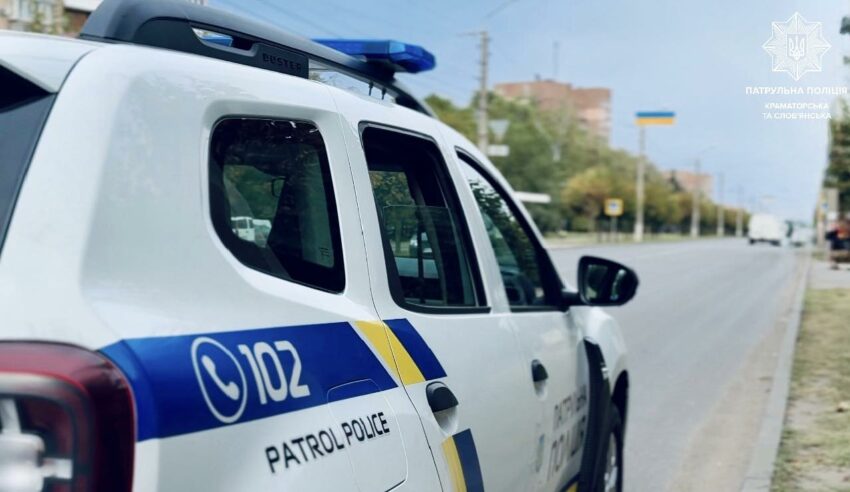 У Краматорську зупинили підлітка за кермом автівки