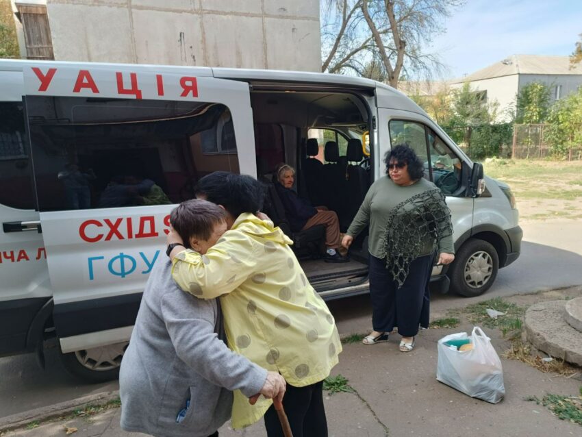 З Дружківки евакуювали трьох маломобільних людей (фото)