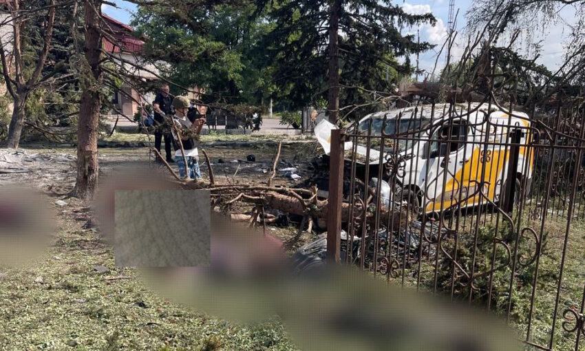 Вдарили прямо по людях: окупанти бомбою вбили 21 людину на Донеччині (відео)
