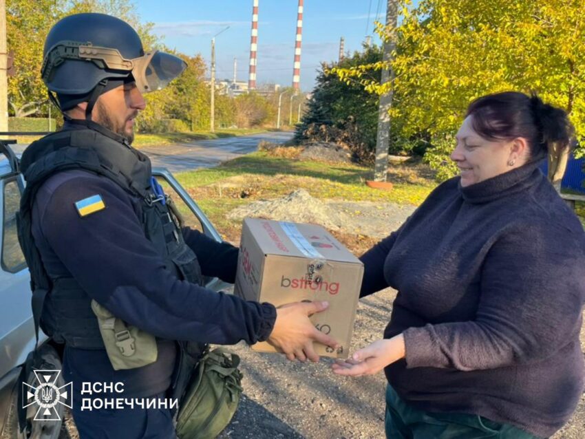 Жителям Миколаївки надали гуманітарну допомогу (фото) - Фото №2
