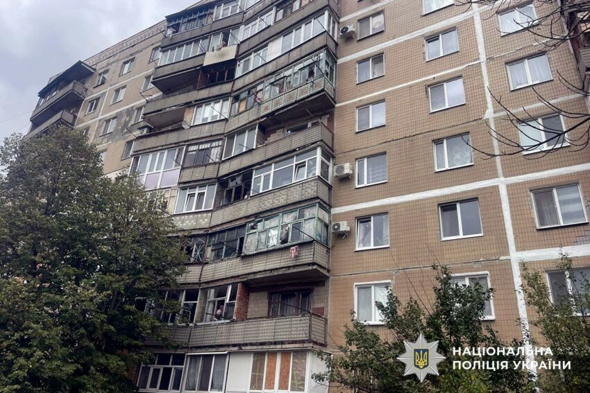 Розбиті будинки, пошкоджені лікарня та заклад освіти: окупанти атакували Донеччину (фото) - Фото №2