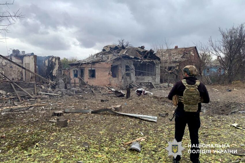 Окупанти обстріляли Донеччину: є загиблі та поранені (фото) - Фото №1