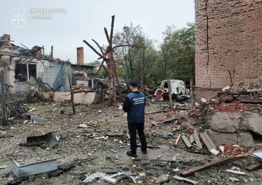 У Словʼянську російська авіація поранила шістьох цивільних, серед них — неповнолітній хлопець