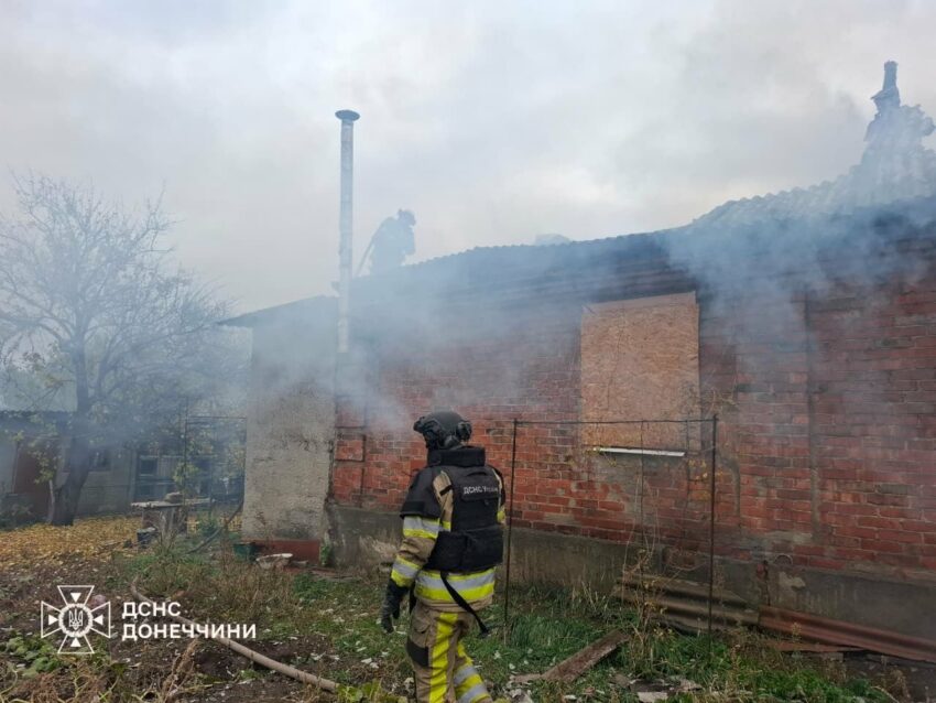 Обстріли Дружківки та Бокового: пожежі в приватному будинку та на підприємстві - Фото №2