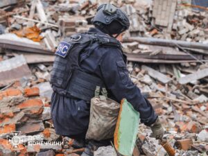 Піротехніки ДСНС продовжують очищувати Донеччину: за добу виявлено 33 небезпечні предмети - Фото №1
