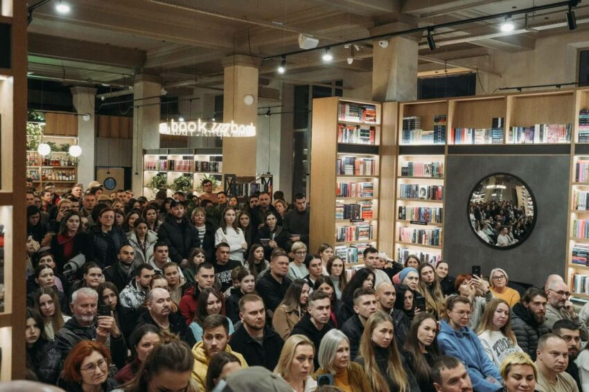 Єдиний, хто зміг вийти із захопленої Азовсталі: книгу спогадів українського захисника презентували у Києві (фото) - Фото №1