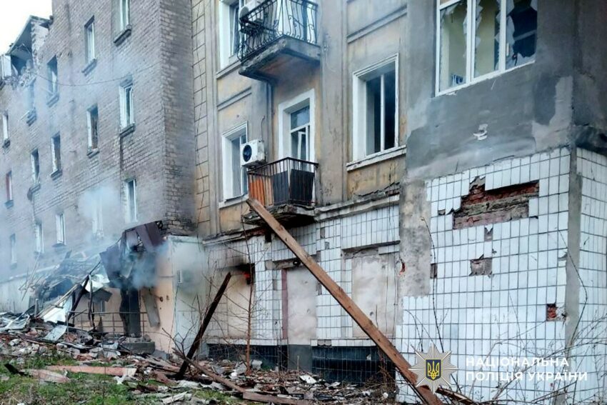 Є загиблі та поранені серед цивільних: протягом доби окупанти атакували Донеччину (фото) - Фото №2
