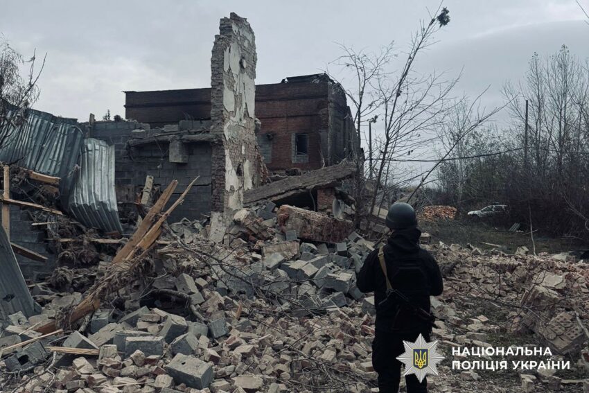 На Донеччині окупанти атакували п'ять населених пунктів: є загиблі та поранений (фото) - Фото №1