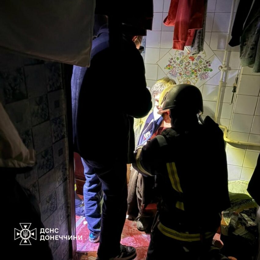 У Краматорську та Слов'янську горіли будинки через ворожі удари (фото) - Фото №2