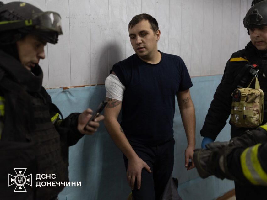Дрон окупантів атакував рятувальників у Дружківці: є поранені (фото) - Фото №2