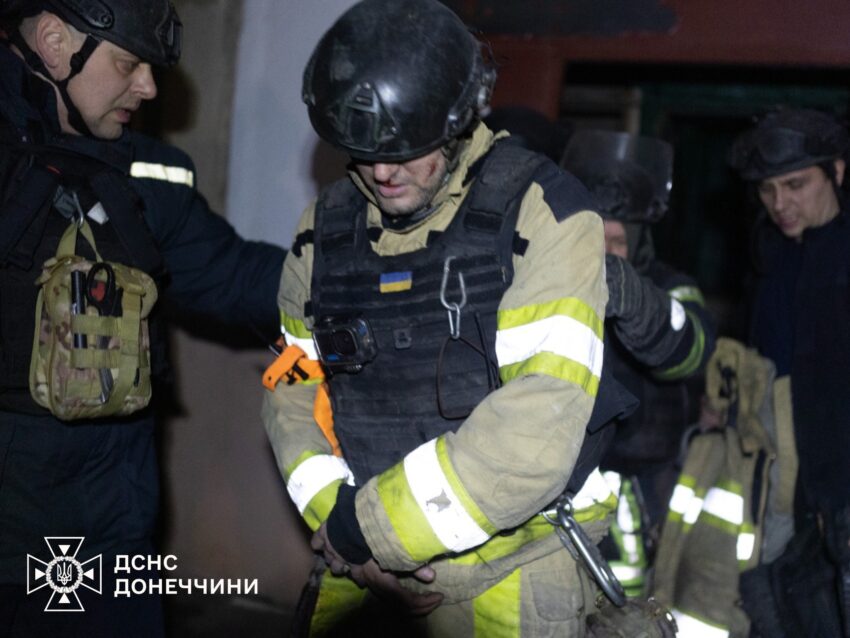 Дрон окупантів атакував рятувальників у Дружківці: є поранені (фото) - Фото №3