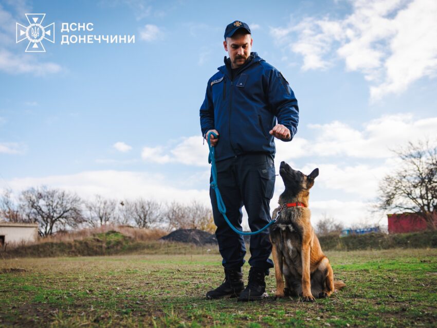 Шукатимуть людей під завалами: на Донеччині створили кінологічний підрозділ (фото) - Фото №3