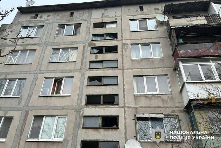 Пошкоджені житлові будинки та транспорт: окупанти атакували Донеччину (фото) - Фото №3