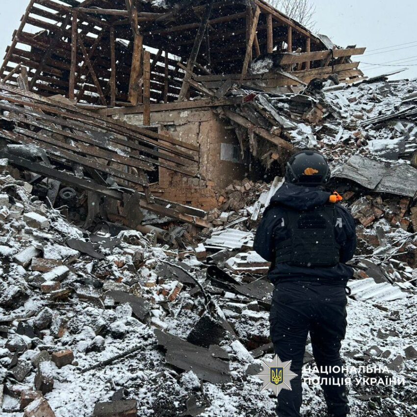 Окупанти атакували Донеччину: серед цивільних є загиблі та поранені (фото) - Фото №3
