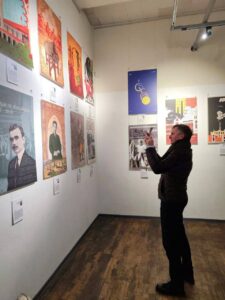 Культурний спротив та пам'ять: у Києві відкрили виставку про історичне минуле Луганщини (фото) - Фото №2