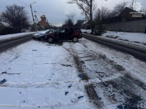У Краматорську розшукали водія вантажівки, який скоїв ДТП та зник (фото) - Фото №1