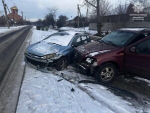 У Краматорську розшукали водія вантажівки, який скоїв ДТП та зник (фото) - Фото №2