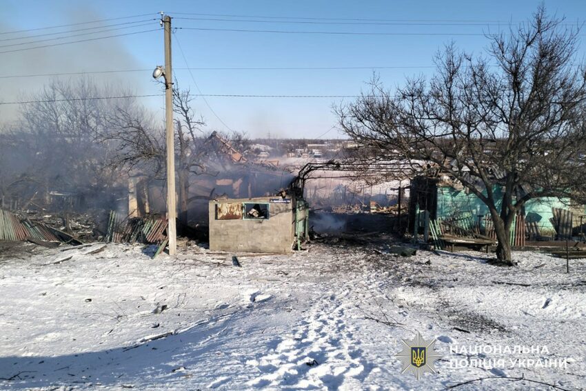 Пошкодили понад 20 будинків: окупанти атакували Донеччину (фото) - Фото №3