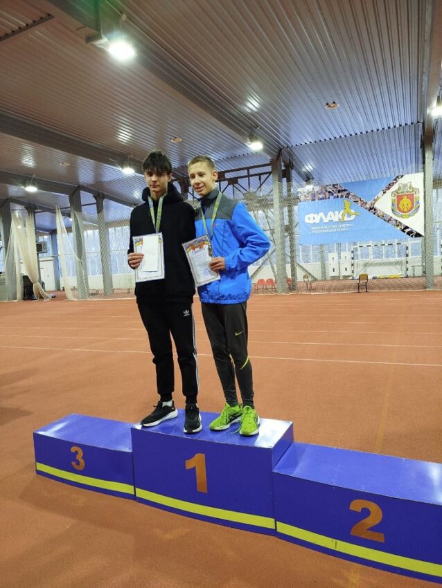 Спортсмени з Костянтинівки здобули нагороди на обласному чемпіонаті з легкої атлетики - Фото №2