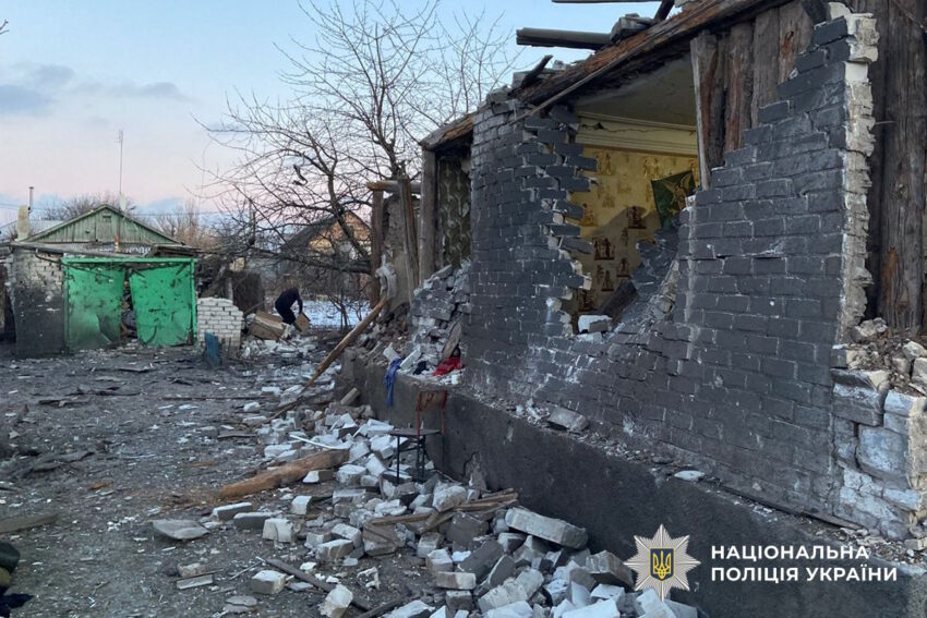 Окупанти поранили людину: ворог обстріляв п'ять населених пунктів Донеччини (фото) - Фото №1