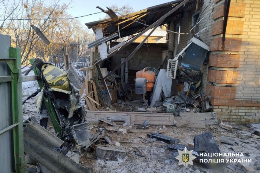 Окупанти поранили людину: ворог обстріляв п'ять населених пунктів Донеччини (фото) - Фото №4